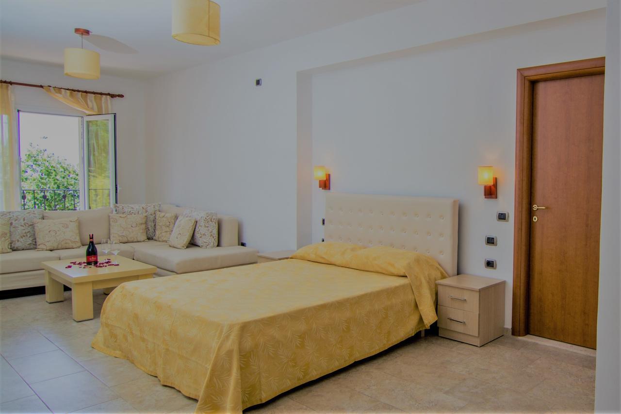 Exclusive Greccia Inn Dhërmi Eksteriør billede